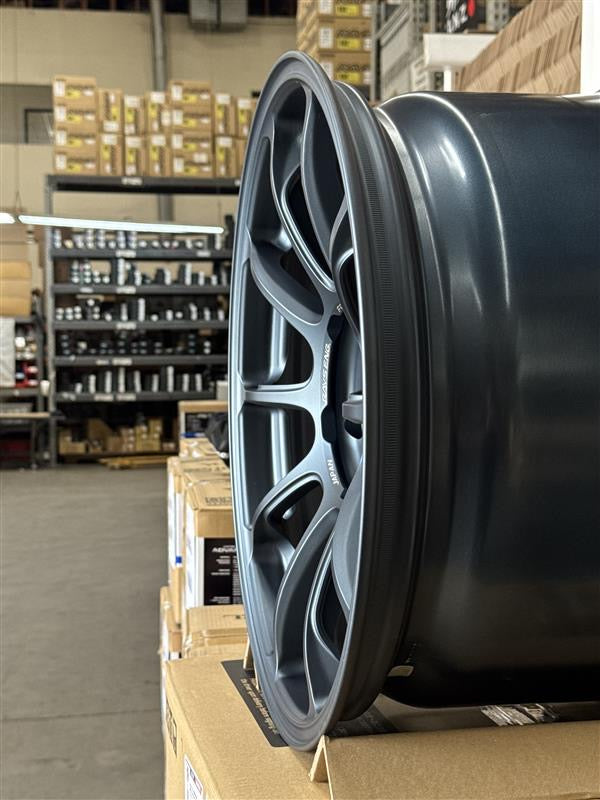 Volk Racing ZE40 M-SPEC 18x10.0 5x120 / Offset: +40 (Face 3) / Matte Blue Gunmetal (GB) (Set of 4) *LMTLS Spec*