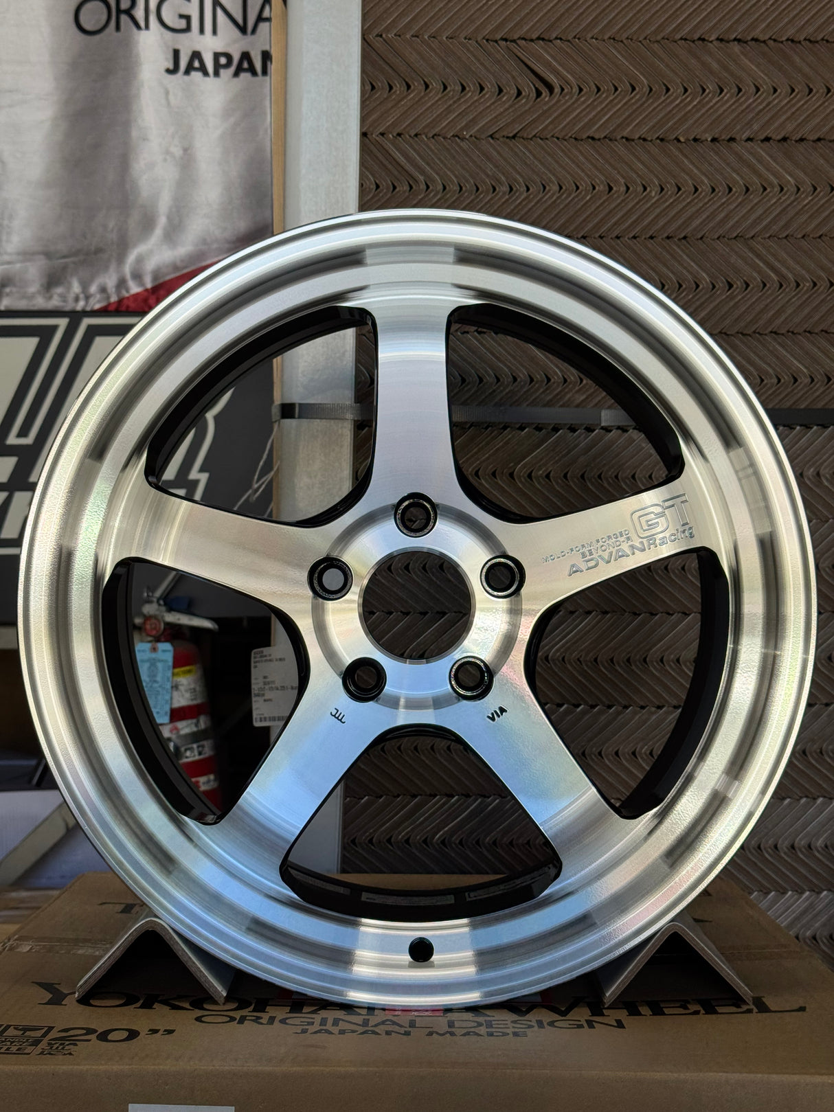 Advan GT Beyond-R Wheel (C-2) 18x10.0 5x120 / Offset +40 / Machining & Diamond Cutting (MDC) (Set of 4)