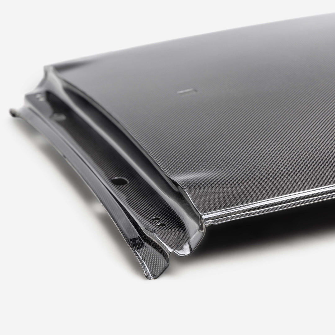 Seibon Carbon components are carefully hand-crafted using only the finest materials. Our production team offers superior craftsmanship with over 20 years of experRoofSeibon Carbon