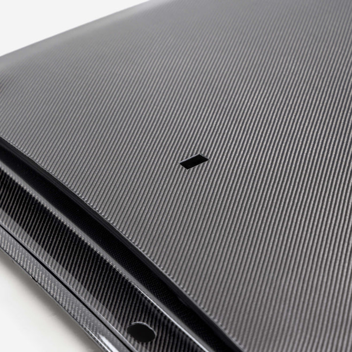 Seibon Carbon components are carefully hand-crafted using only the finest materials. Our production team offers superior craftsmanship with over 20 years of experRoofSeibon Carbon