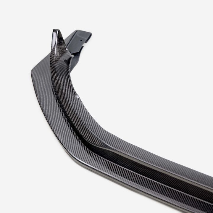 Seibon Carbon components are carefully hand-crafted using only the finest materials. Our production team offers superior craftsmanship with over 20 years of experFront LipSeibon Carbon