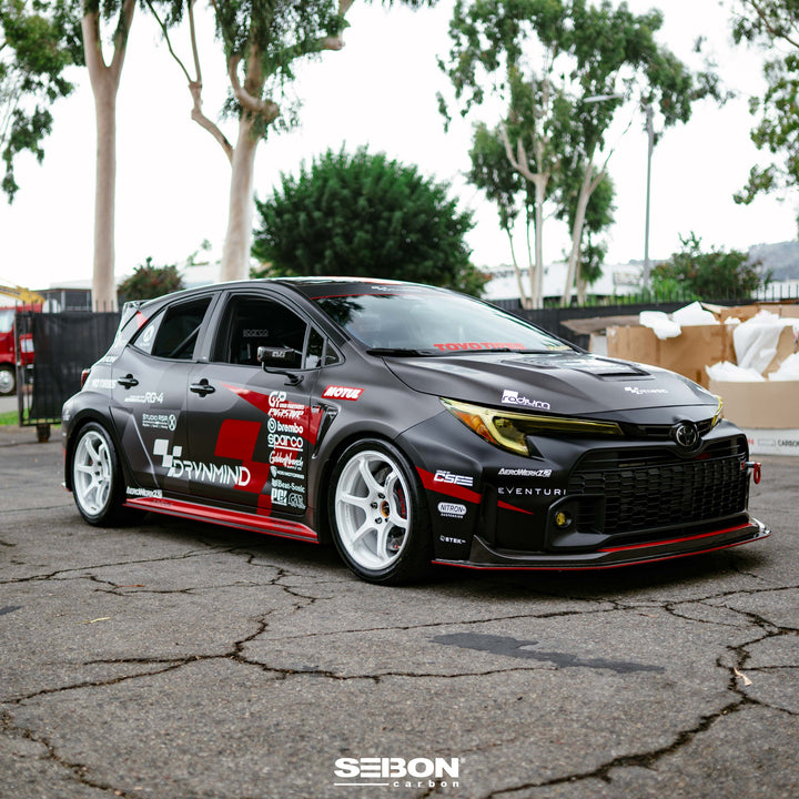 Seibon Carbon components are carefully hand-crafted using only the finest materials. Our production team offers superior craftsmanship with over 20 years of experFront LipSeibon Carbon