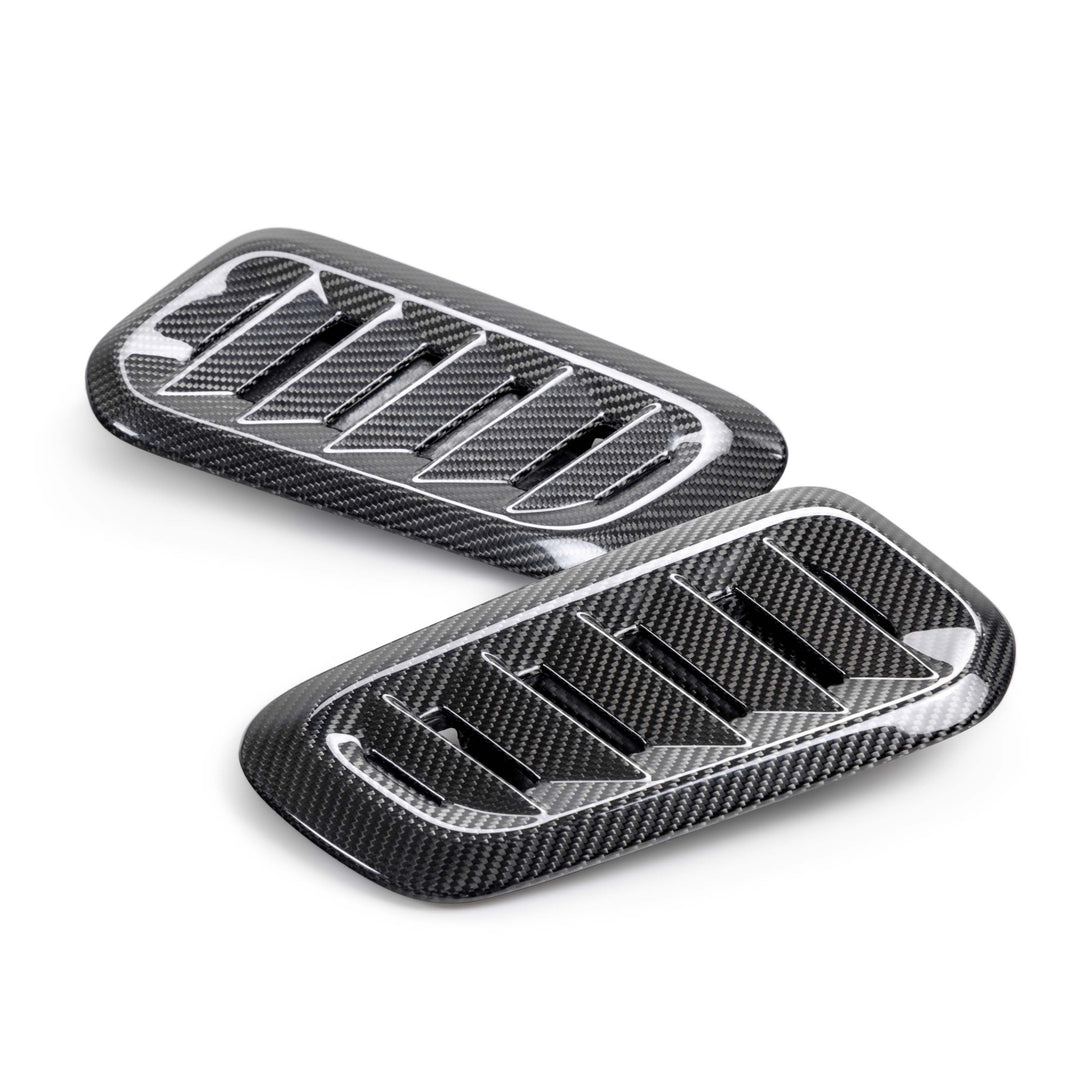 Seibon Carbon components are carefully hand-crafted using only the finest materials. Our production team offers superior craftsmanship with over 20 years of experHood ScoopSeibon Carbon