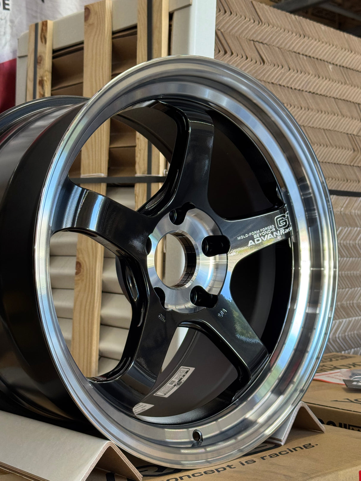 Advan GT Beyond-R Wheel (C-2) 18x10.0 5x120 / Offset +40 / Diamond Cut & Dark Platinum Black (DPB) (Set of 4)