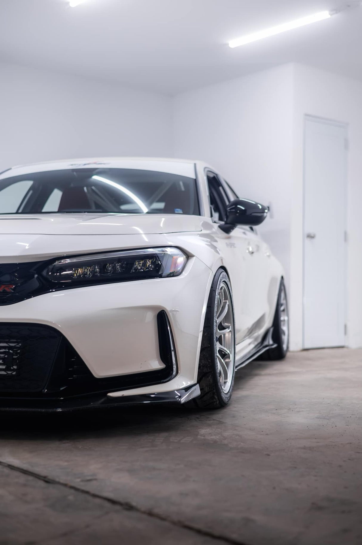 Volk Racing ZE40 M-SPEC 18x10.0 5x120 / Offset: 40 (Face 3) / Diamond Silver (DS) (Set of 4) *LMTLS Spec*