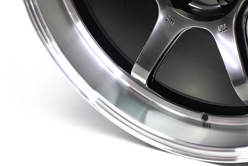 Advan Racing R6 Wheel - 18x10.5 5x112 / Offset +32 / Machining & Hyper Platinum Black *Set of 4*