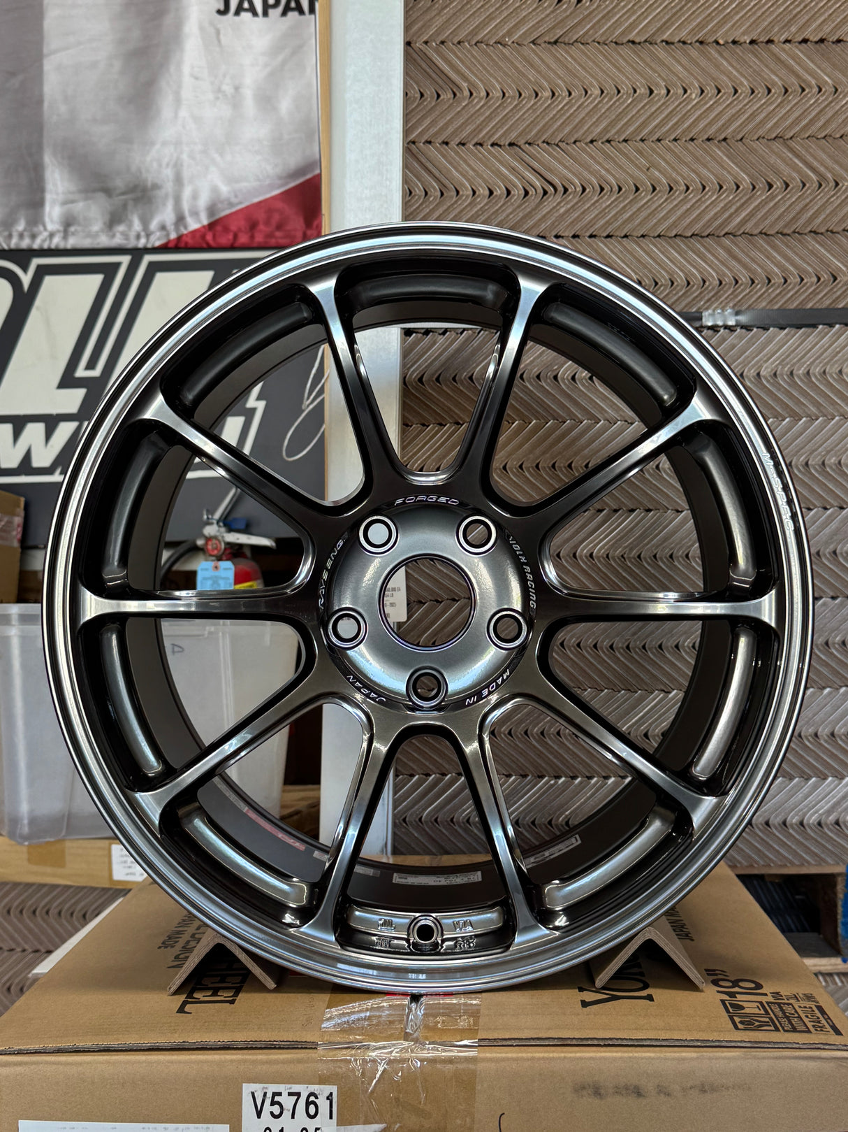Volk Racing ZE40 M-SPEC 18x10.0 5x120 / Offset: +40 (Face 3) / Shining Black Metal (HM) (Set of 4) *LMTLS Spec*