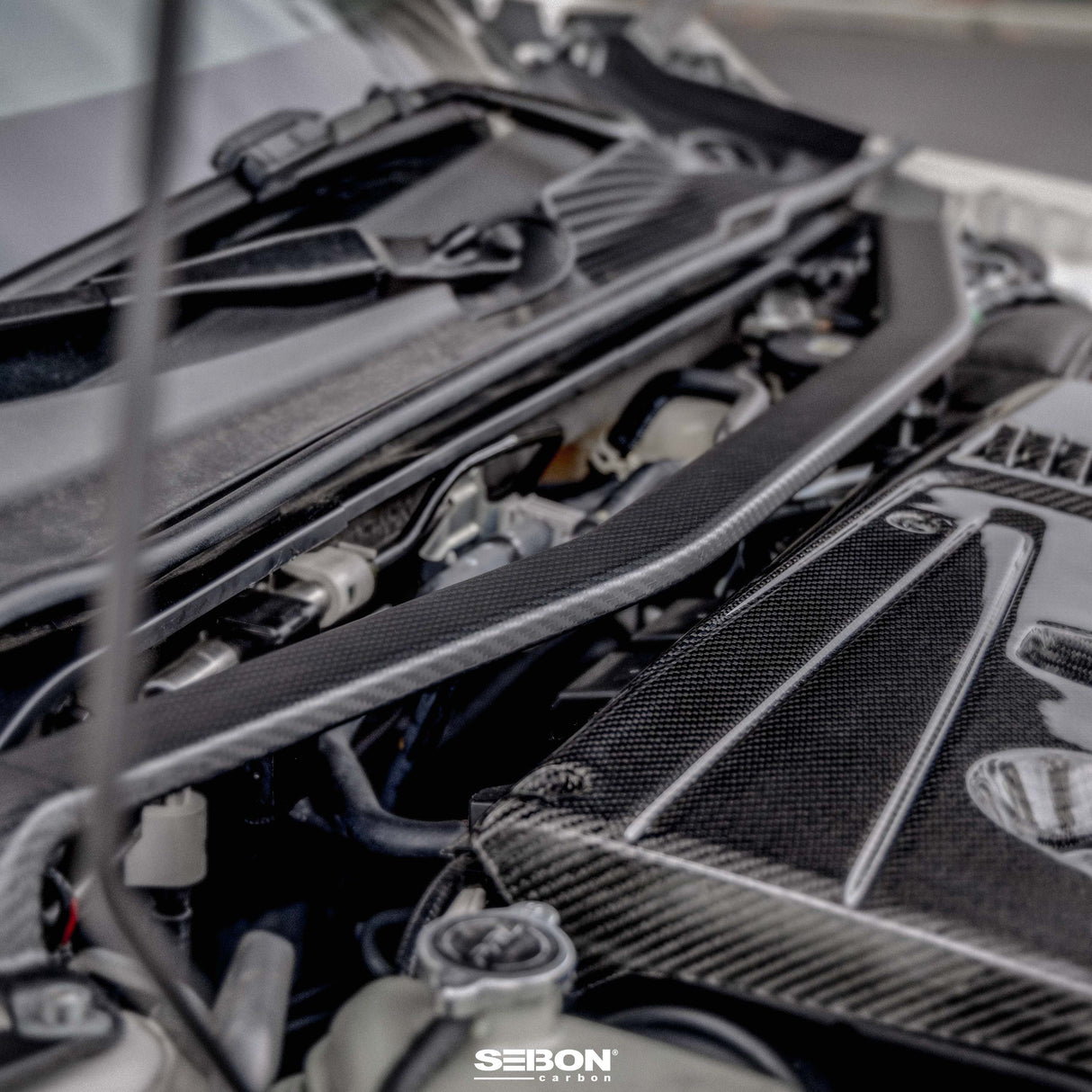 Seibon Carbon Fiber Front Strut Brace for 2023+ Honda Civic Type-R FL5