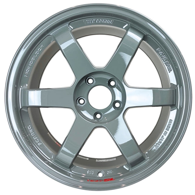 This special version of the TE37 is even lighter than the original TE37. According to Rays, on a 18x10.5 size, the weight of the TE37 SL has been reduced by 400gramsWheelsRAYS Wheels